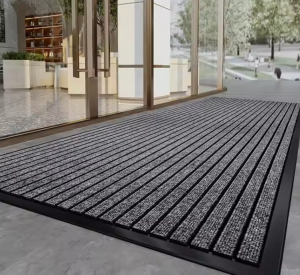 Polypropylene Mud Scraper Carpet Rubber Door Mat for Entrance for Scavenging Dirt and Water